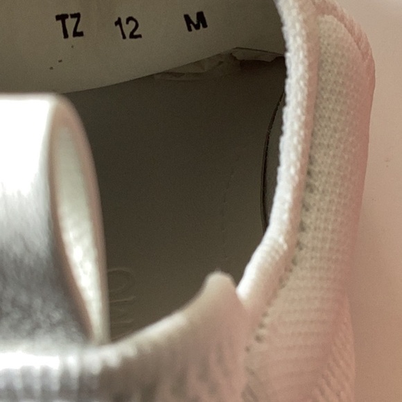 FERRAGAMO
NIMA STRETCH KNIT SNEAKERS - Picture 10 of 15